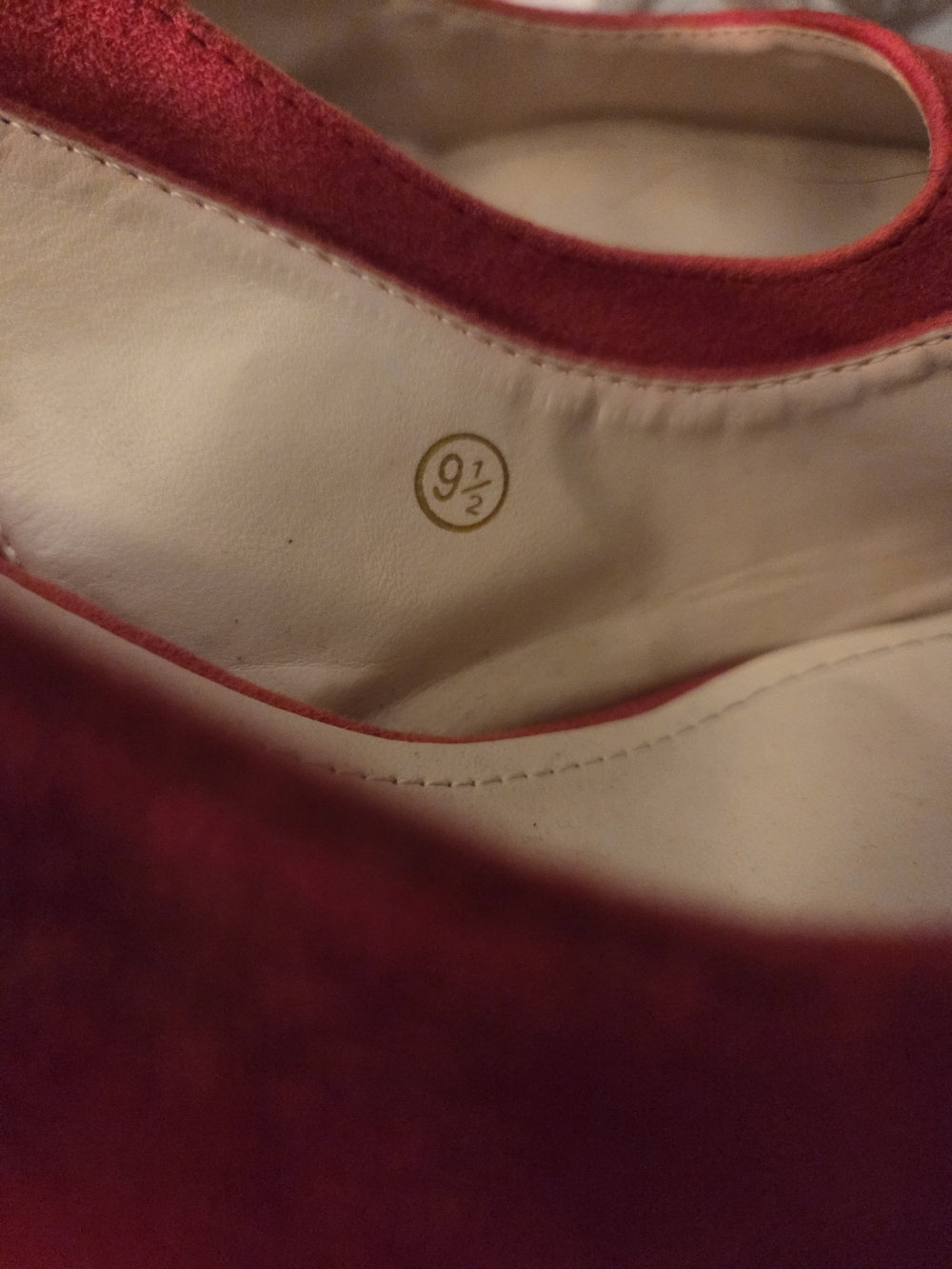 Red Slingback Pointed-Toe Heels - Picture 3 of 3